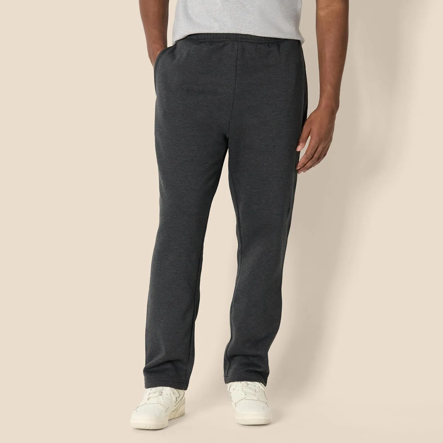 Amazon Essentials Men's Fleece Open Bottom Sweatpant (Available in Big & Tall)