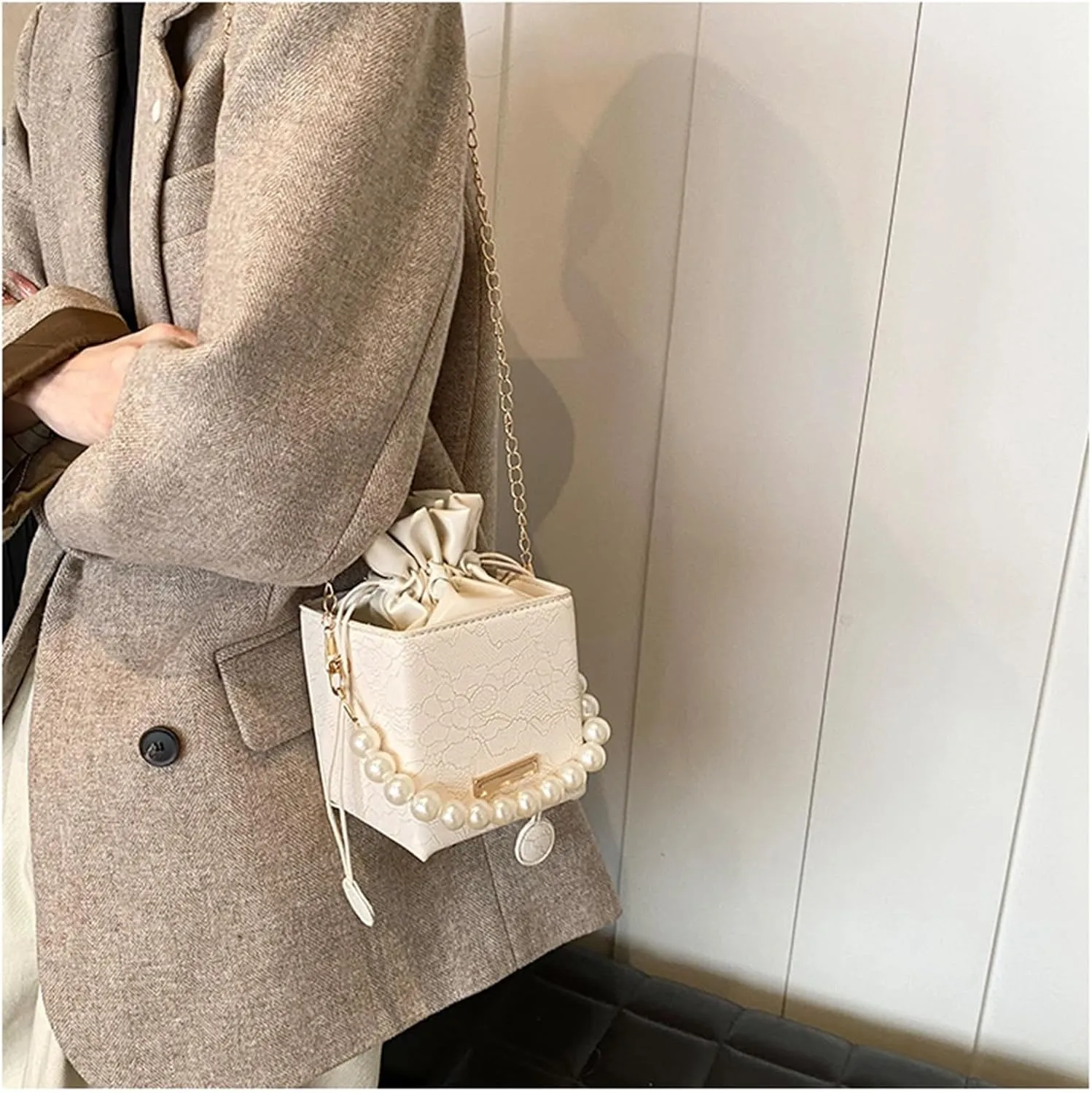 Ladies bucket bag Pearl portable handbag
