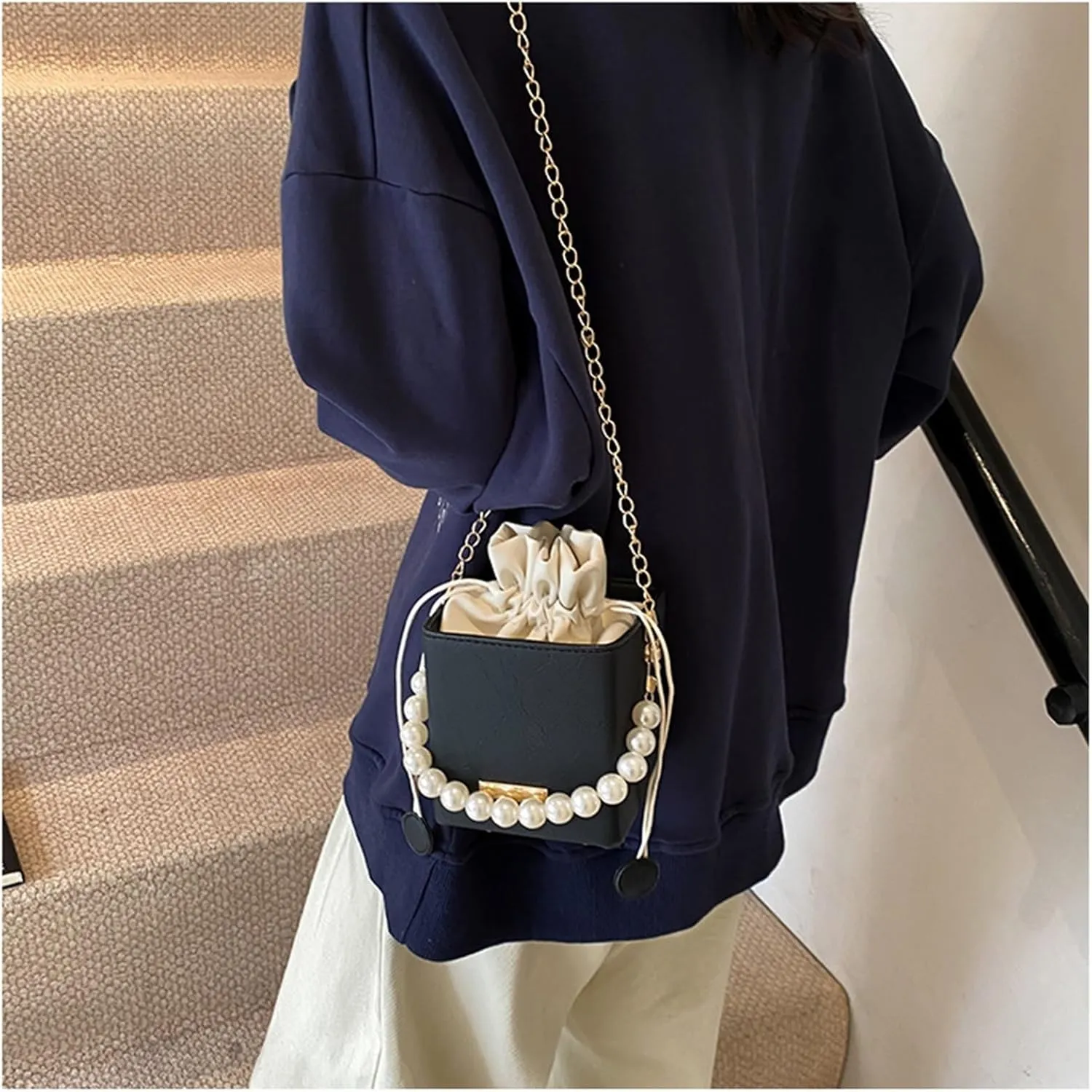 Ladies bucket bag Pearl portable handbag