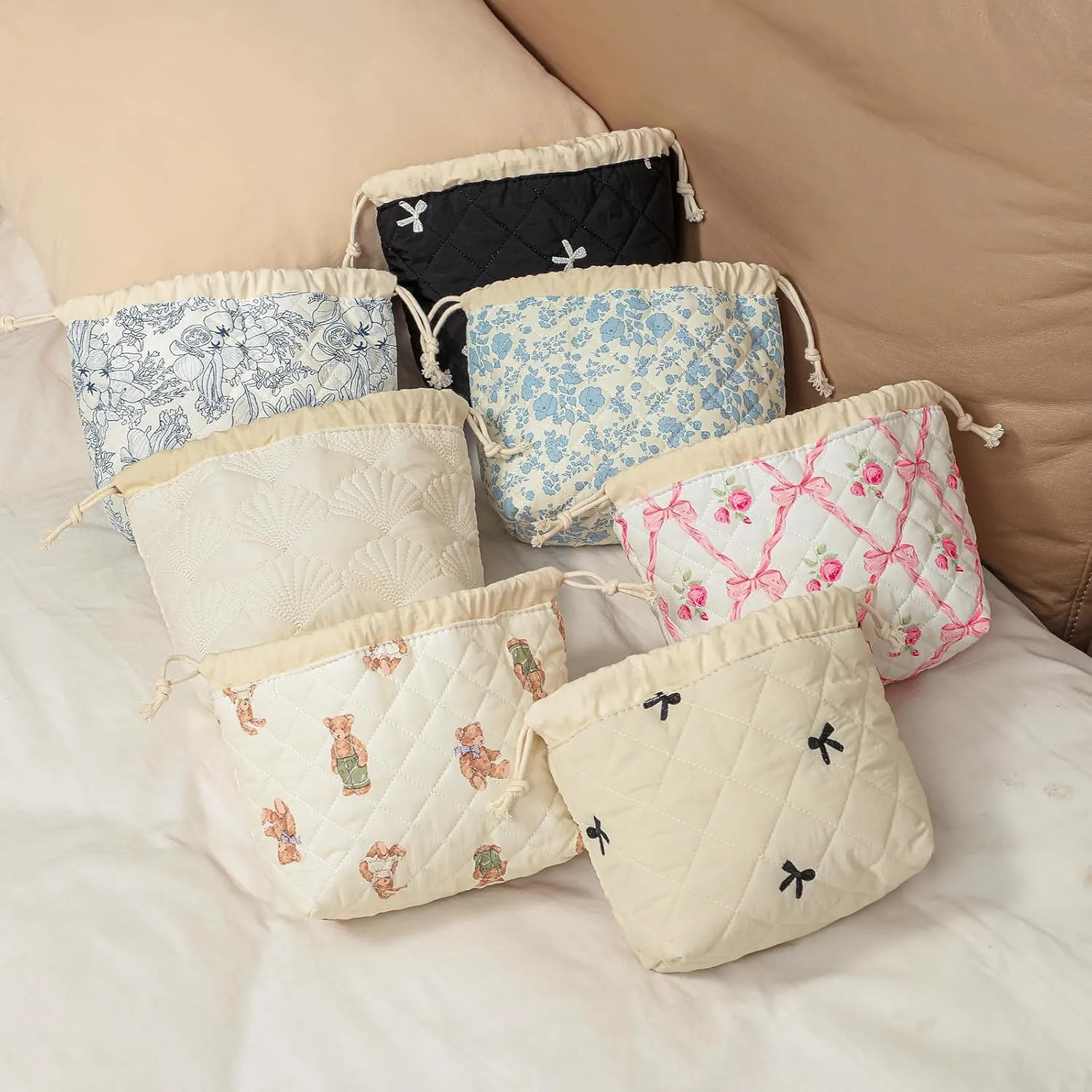 Small Cotton Quilted Drawstring Makeup Bag, Cute Coquette Drawstring Cosmetic Bag with Canvas Lining, Aesthetic Travel Organized Toiletry Bags for Purse (Drawstring Pinkbows)
