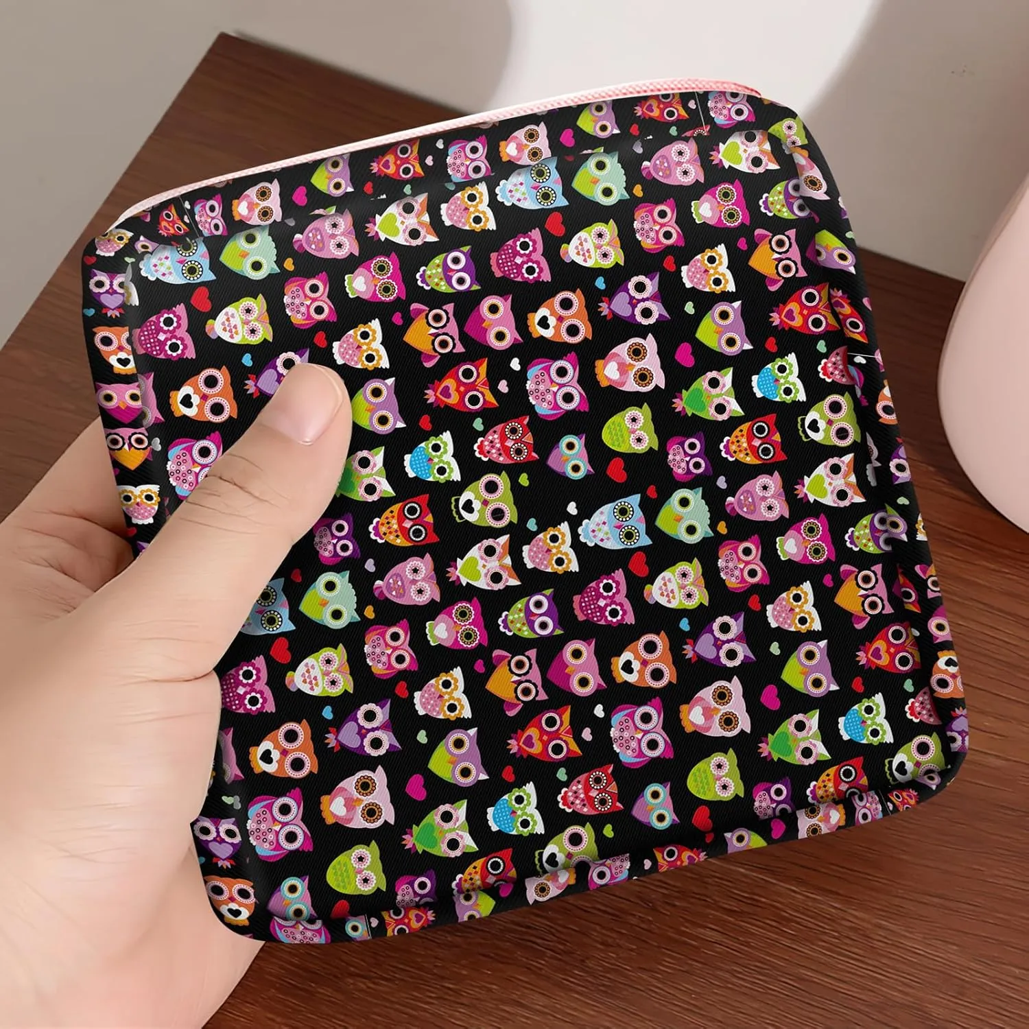 Travel Makeup Bag, Cute Cosmetic Bag Toiletry Bag for Women, Mini Make Up Pouches, Purse Cosmetic Organizer Cute Colorful Owl